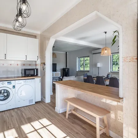 Villa Coral - Private Large Pool & Garden