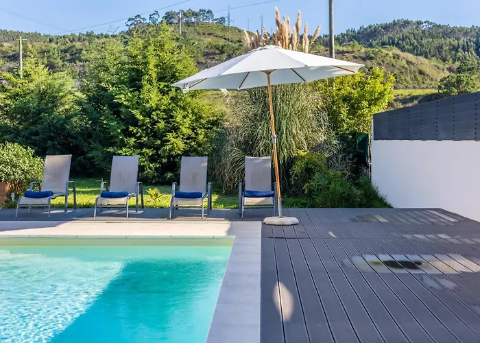 Villa Coral - Private Large Pool & Garden